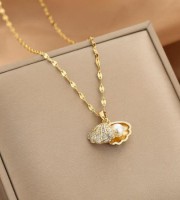 Pearl Shell Pendant 18k Gold Plated Necklace